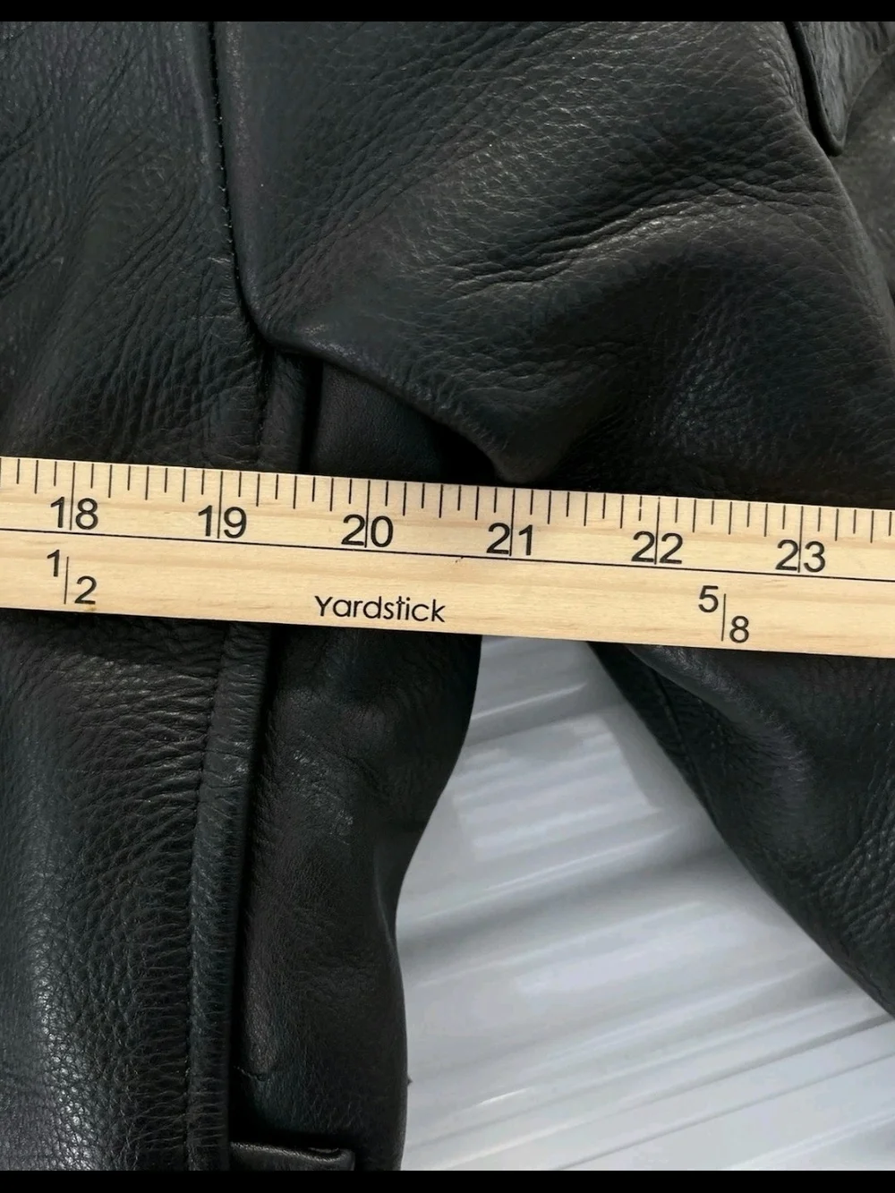 The Unbranded Brand classic black